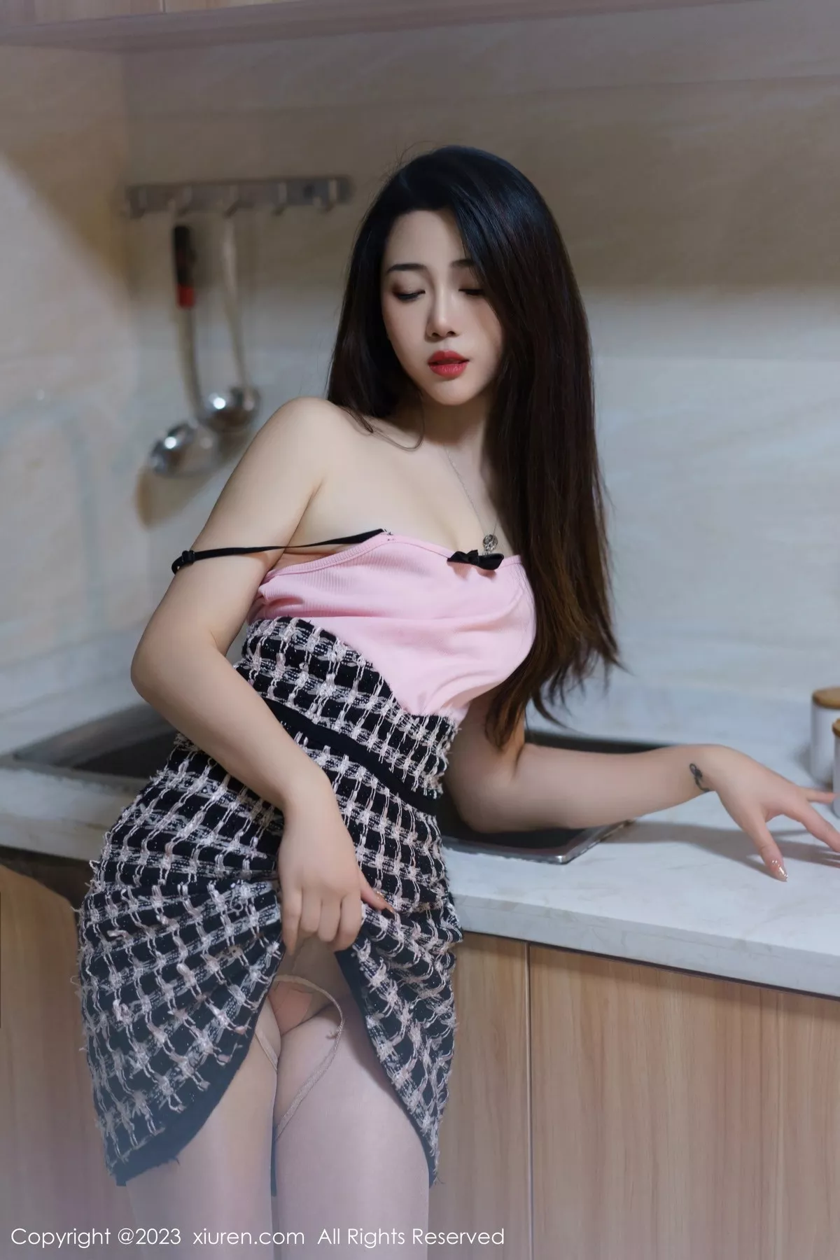 [XiuRen秀人网]第6799期严利娅写真 [67P]-006