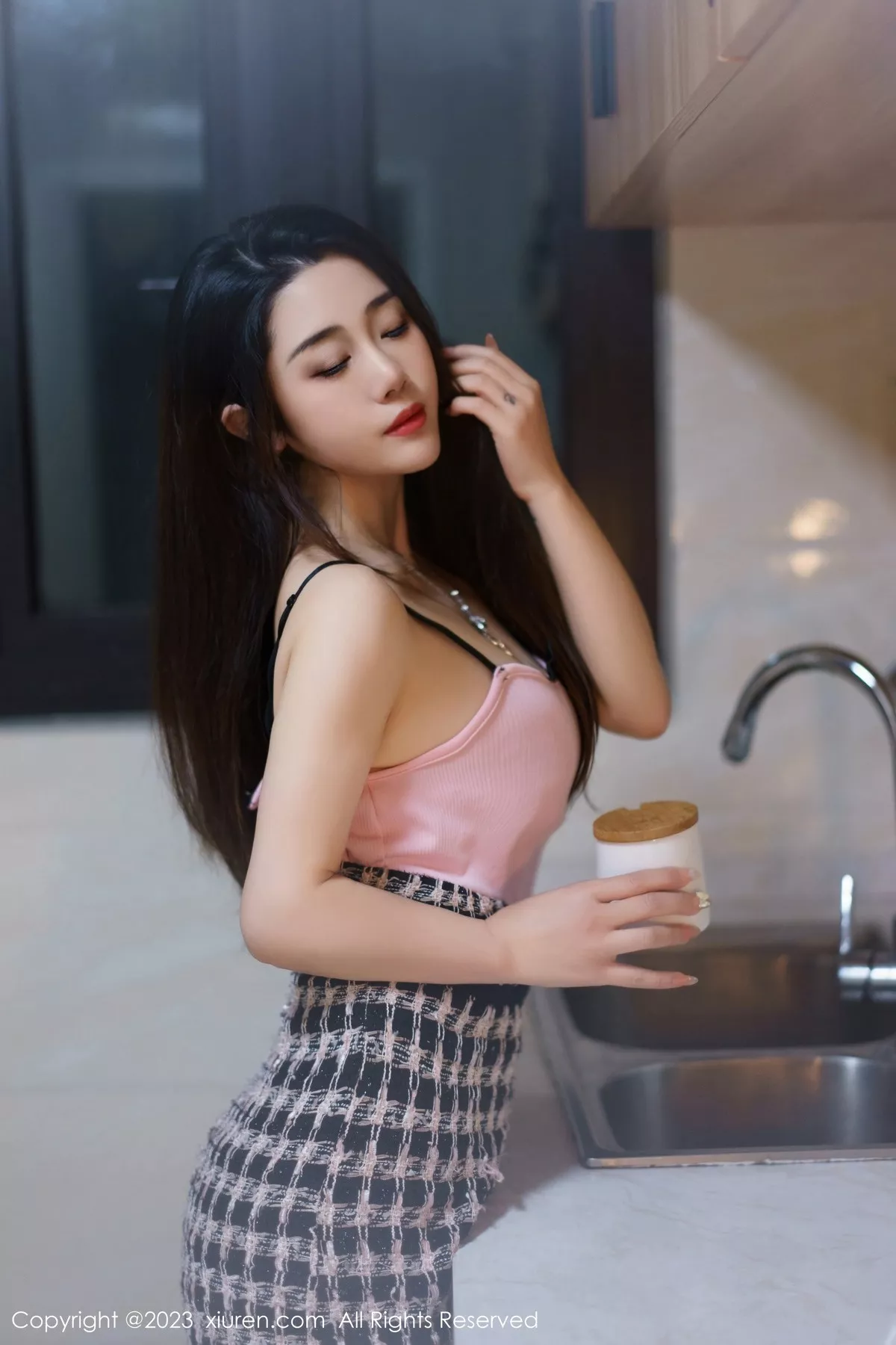 [XiuRen秀人网]第6799期严利娅写真 [67P]-003