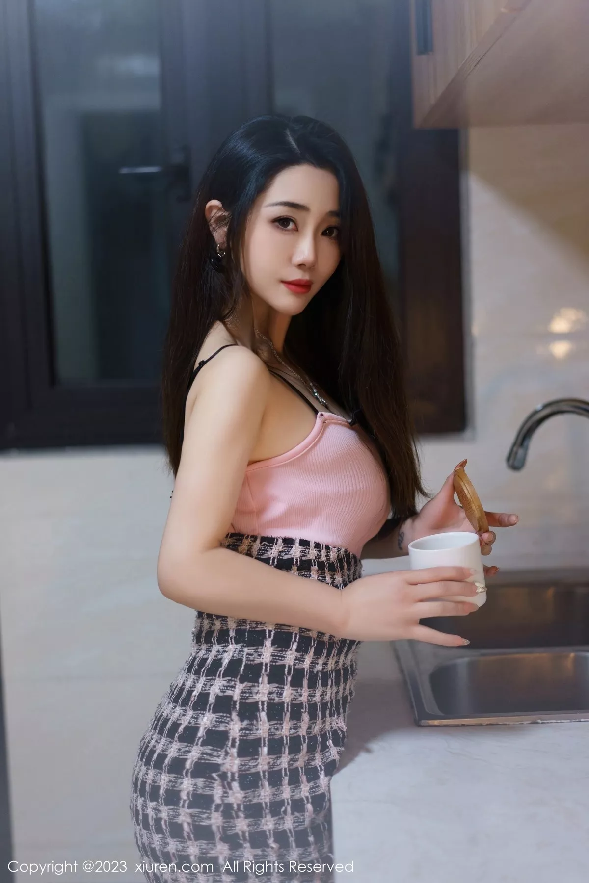 [XiuRen秀人网]第6799期严利娅写真 [67P]-005