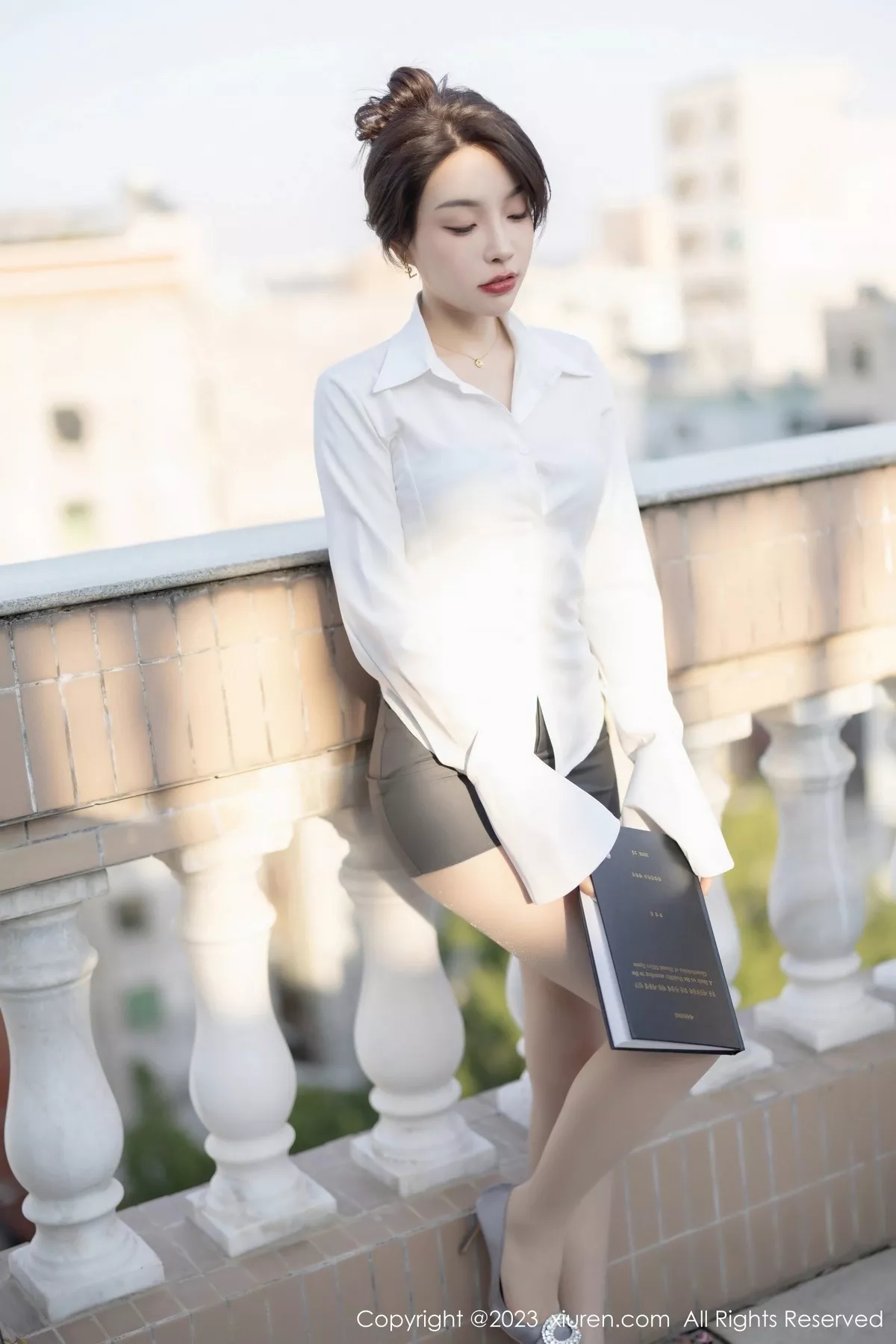 [XiuRen秀人网]第7002期徐莉芝写真 [84P]-001