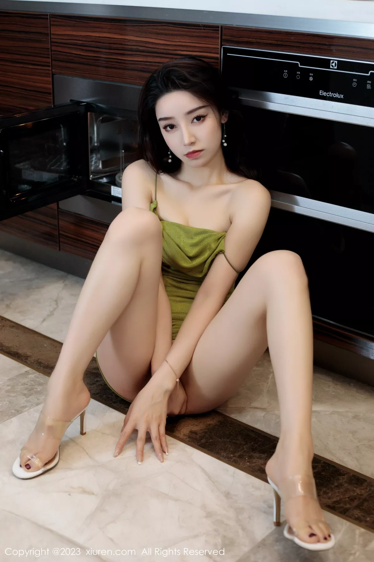 [XiuRen秀人网]第7011期苏曼兮写真 [72P]-043