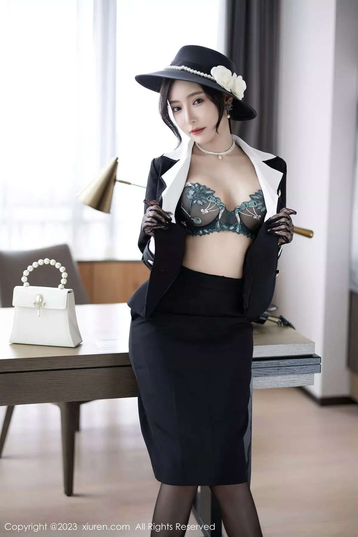 [XiuRen秀人网]第7048期王馨瑶写真 [81P]-012