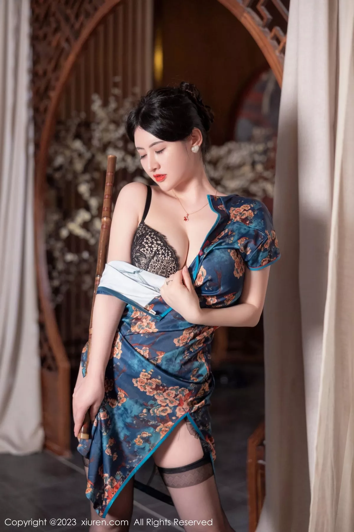 [XiuRen秀人网]第7051期诗诗写真 [82P]-050
