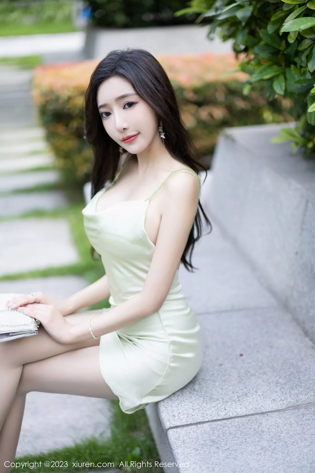 [XiuRen秀人网]第7077期王馨瑶写真 [90P]-004