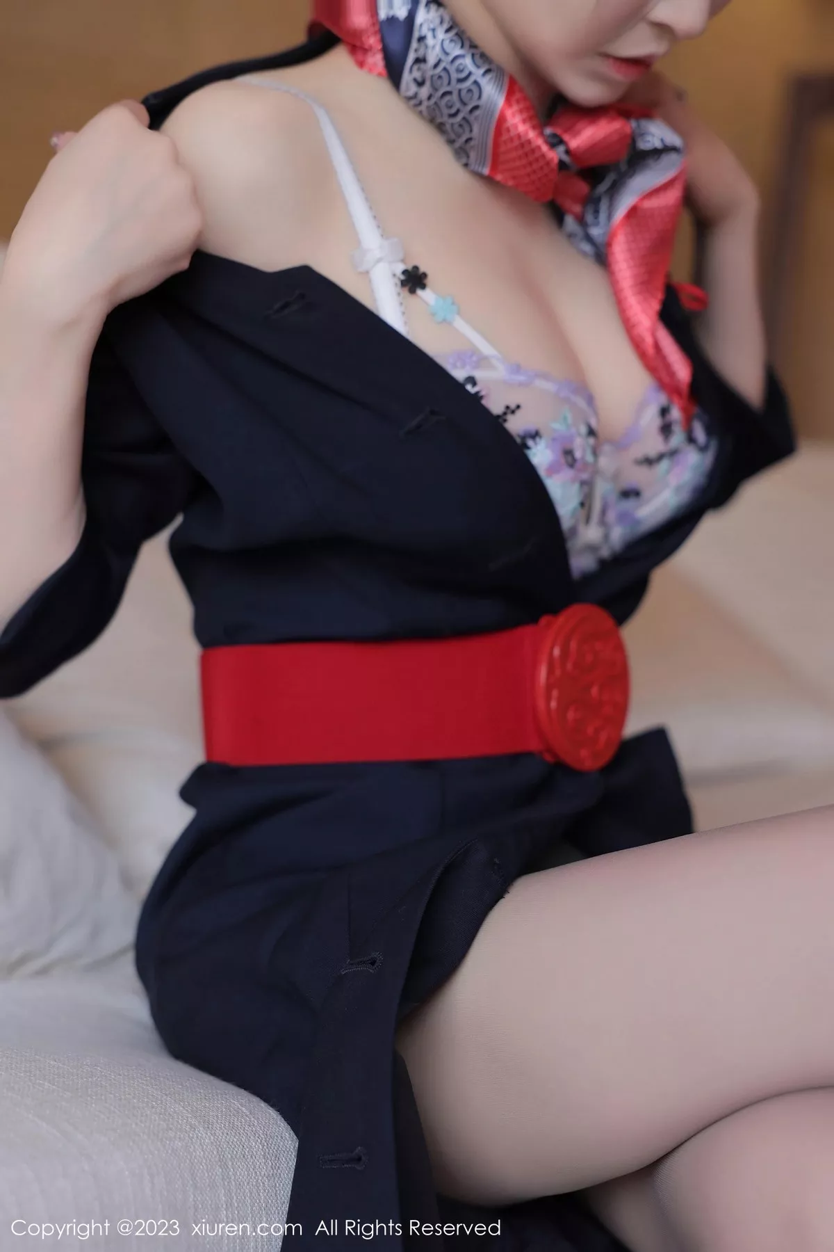 [XiuRen秀人网]第6966期玉兔写真 [90P]-025