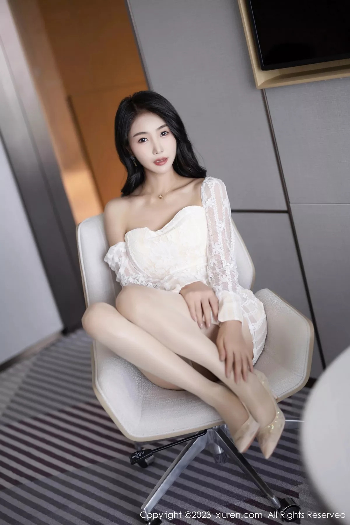 [XiuRen秀人网]第6974期苏苏阿写真 [81P]-010