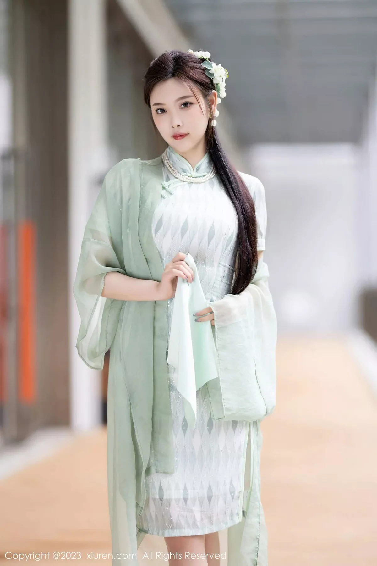 [XiuRen秀人网]第6983期杨晨晨写真 [84P]-001