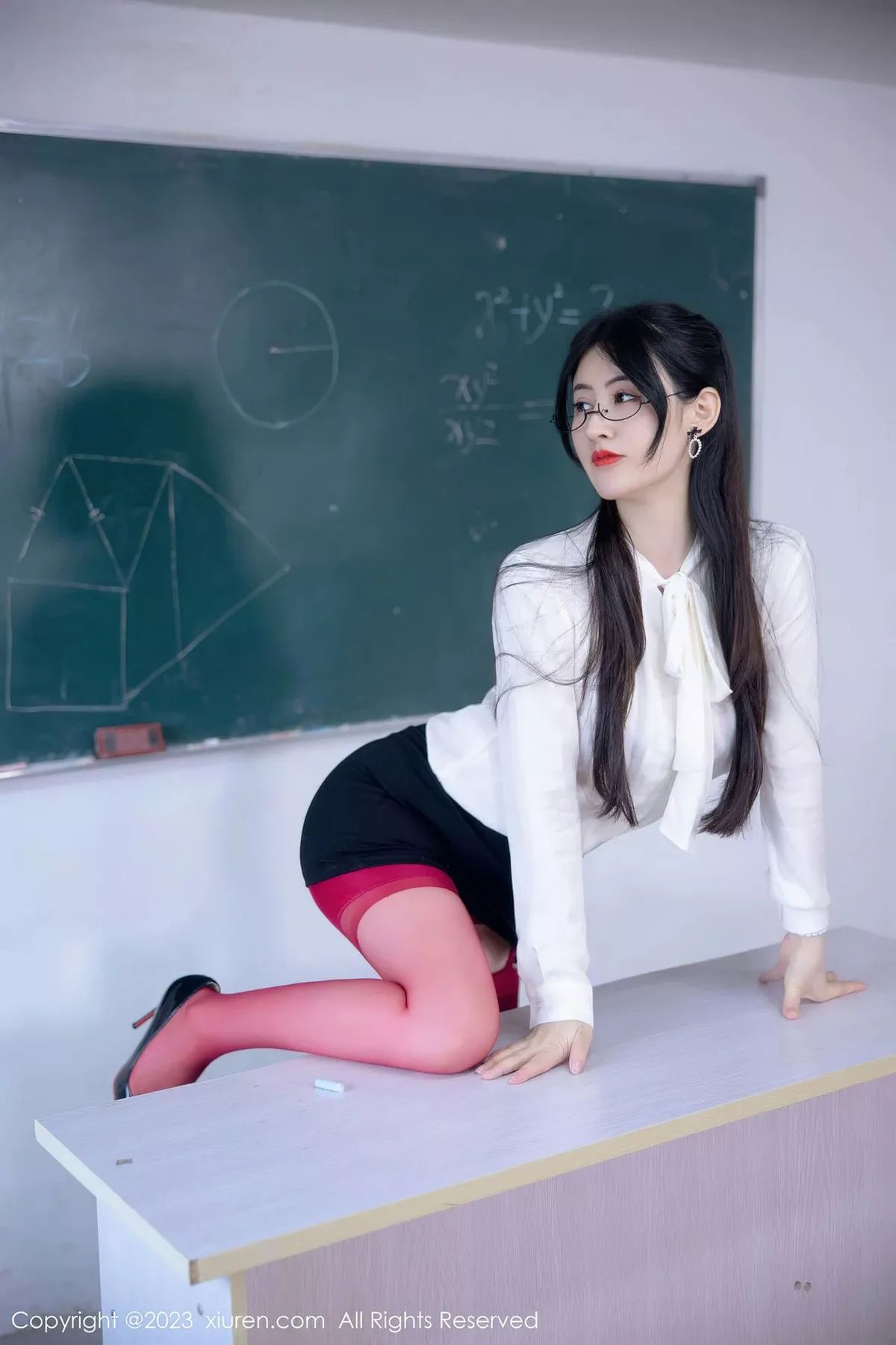 [XiuRen秀人网]第6980期诗诗写真 [93P]-012