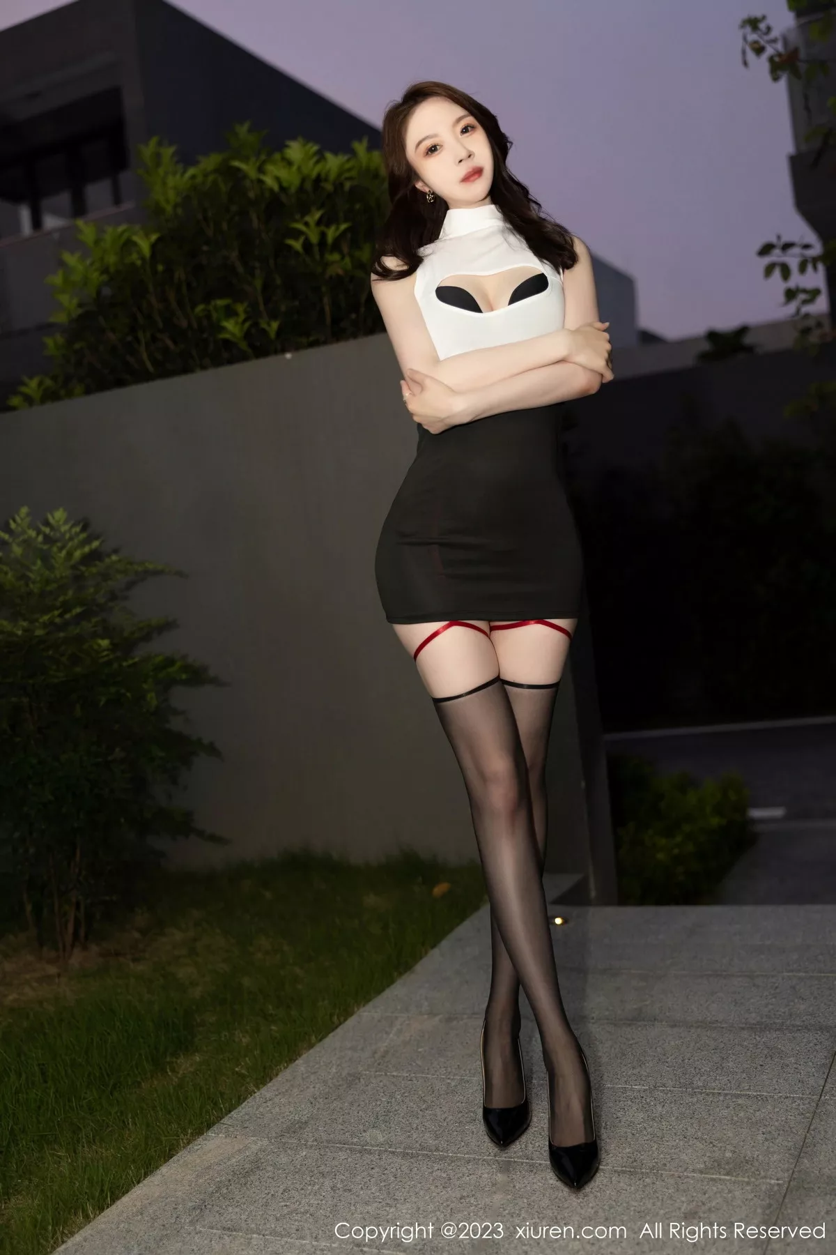 [XiuRen秀人网]第7105期梦心玥写真 [82P]-001