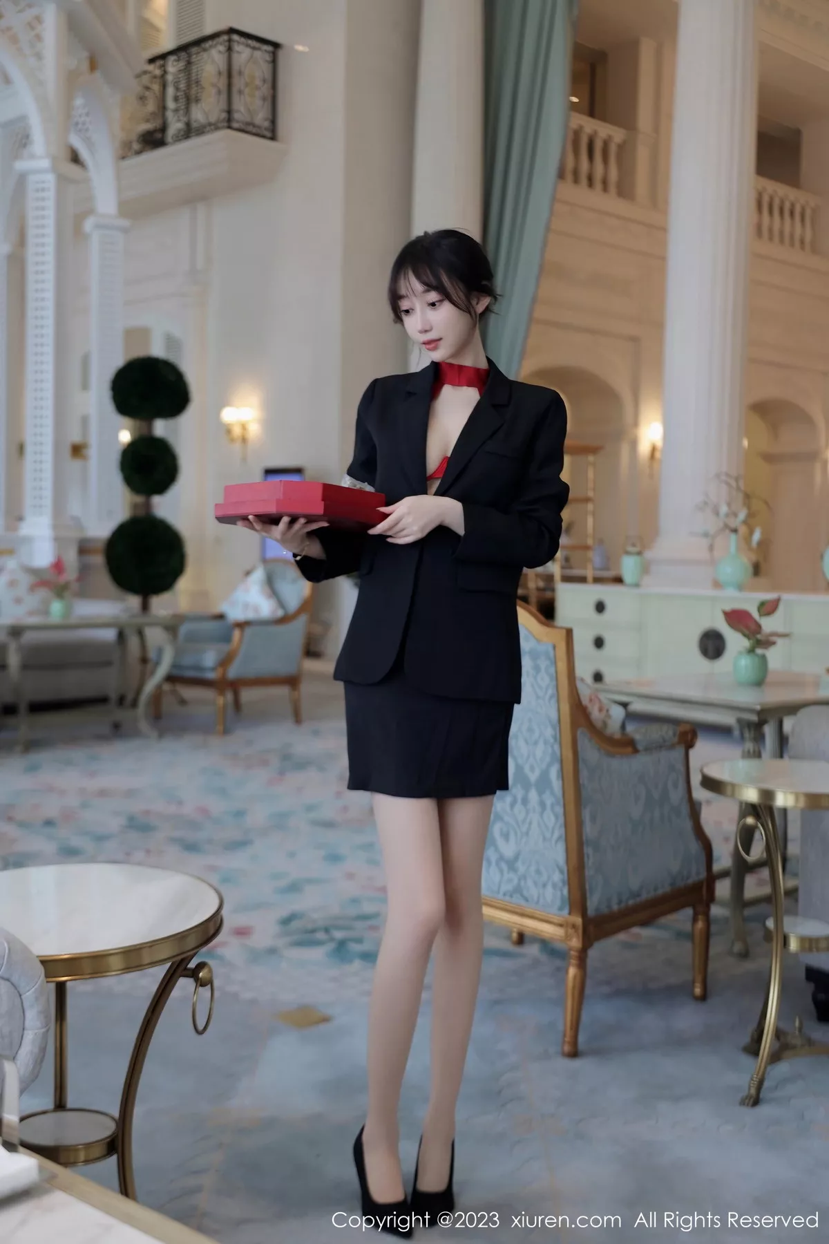 [XiuRen秀人网]第7102期玥儿玥写真 [63P]-001