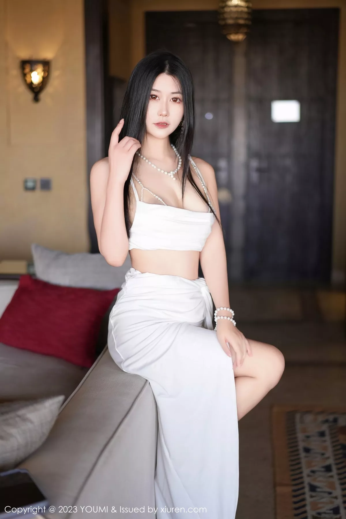 [YouMi尤蜜荟]第971期阿姣写真 [79P]-001