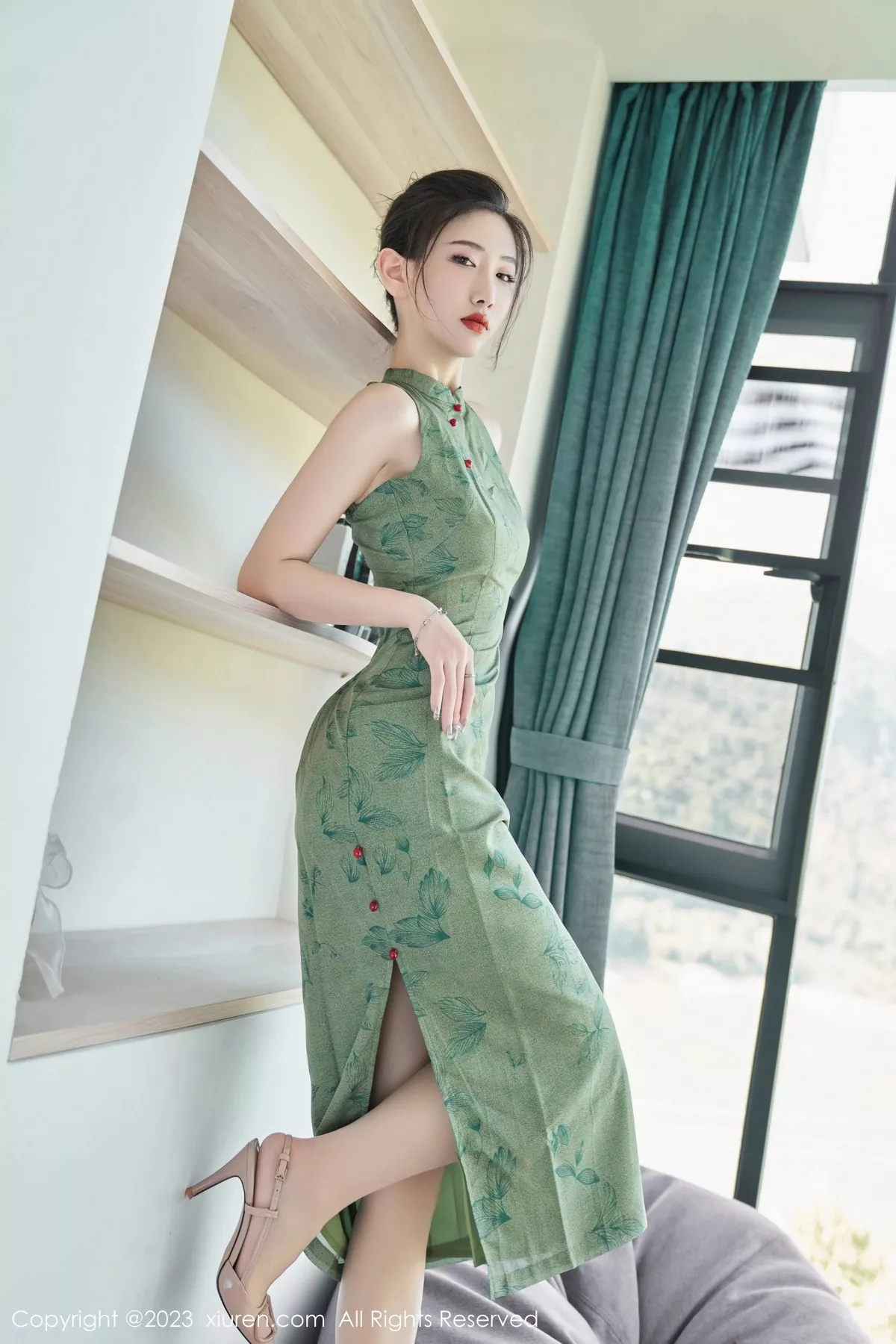 [XiuRen秀人网]第7181期沈青黛写真 [98P]-002