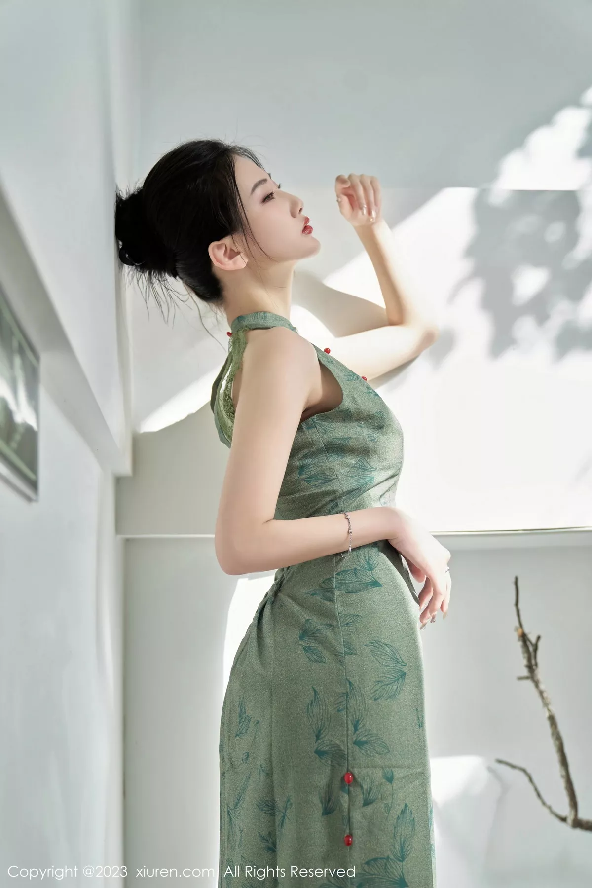 [XiuRen秀人网]第7181期沈青黛写真 [98P]-024