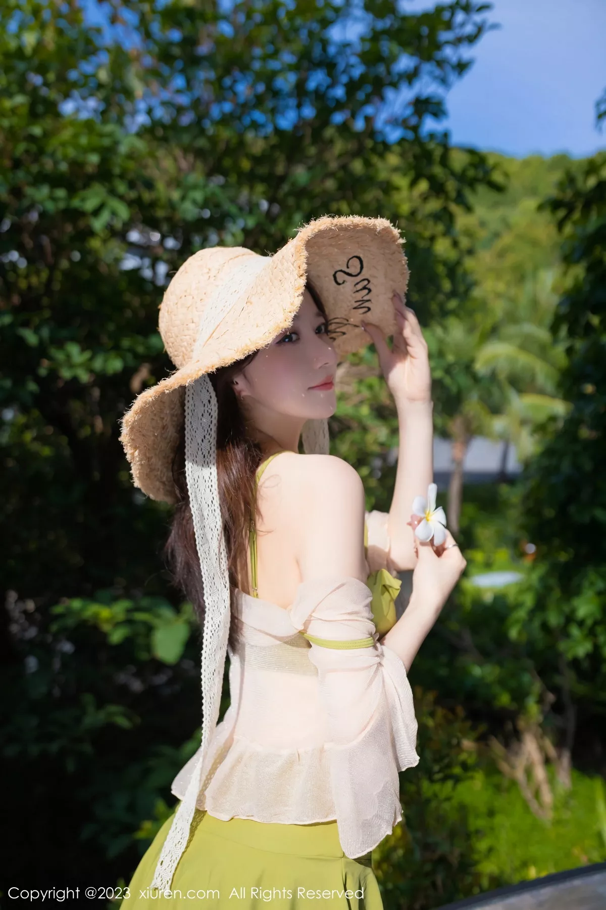 [XiuRen秀人网]第7189期鱼子酱写真 [80P]-003
