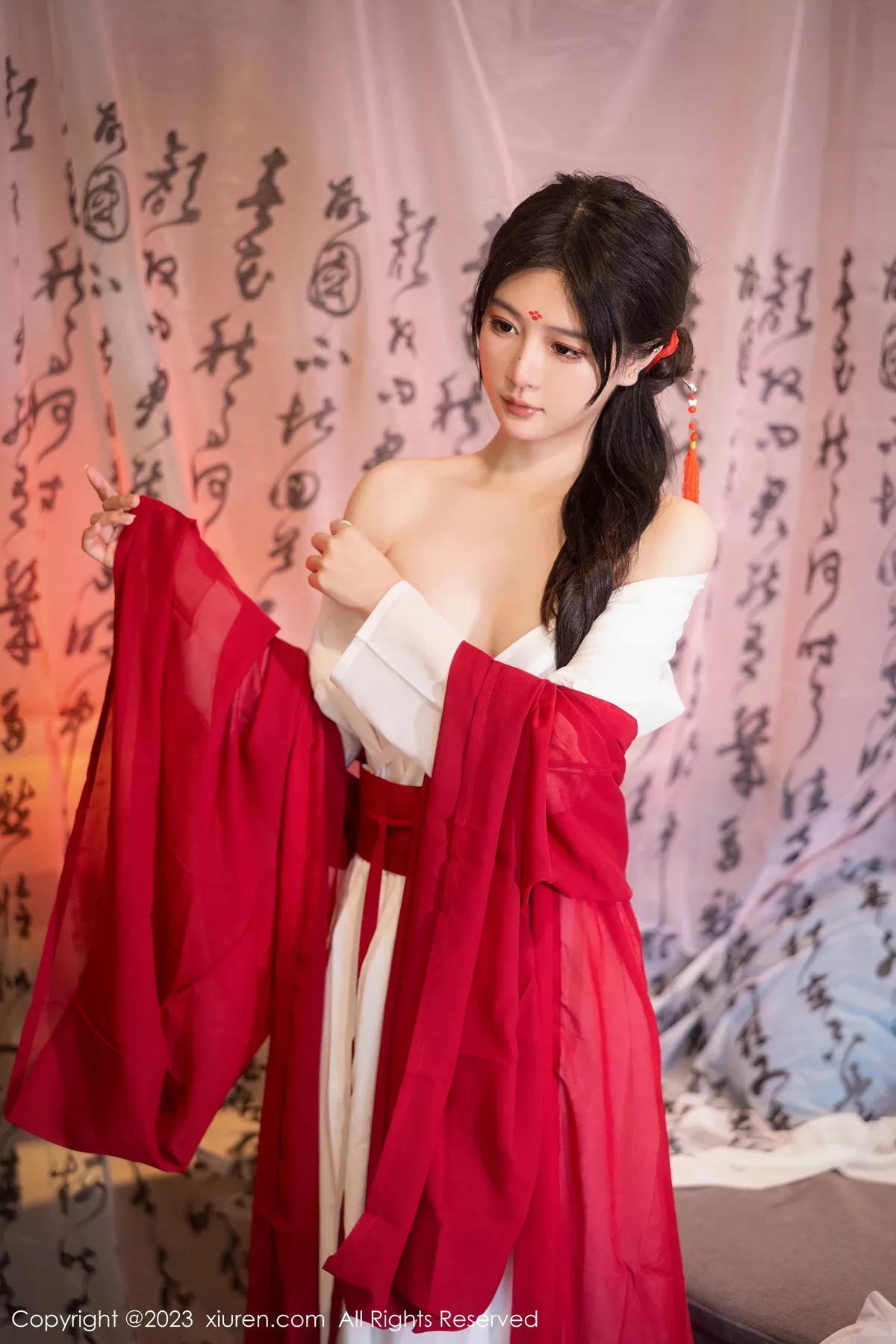 [XiuRen秀人网]第7192期幼幼写真 [92P]-011