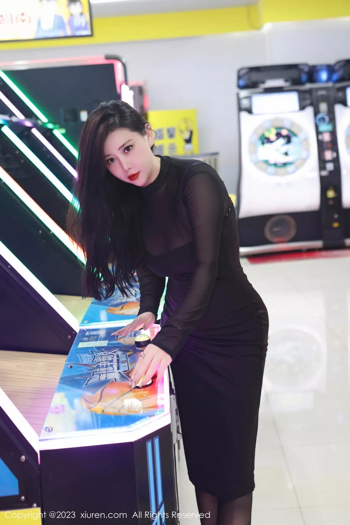 [XiuRen秀人网]第7230期王婉悠写真 [71P]-002