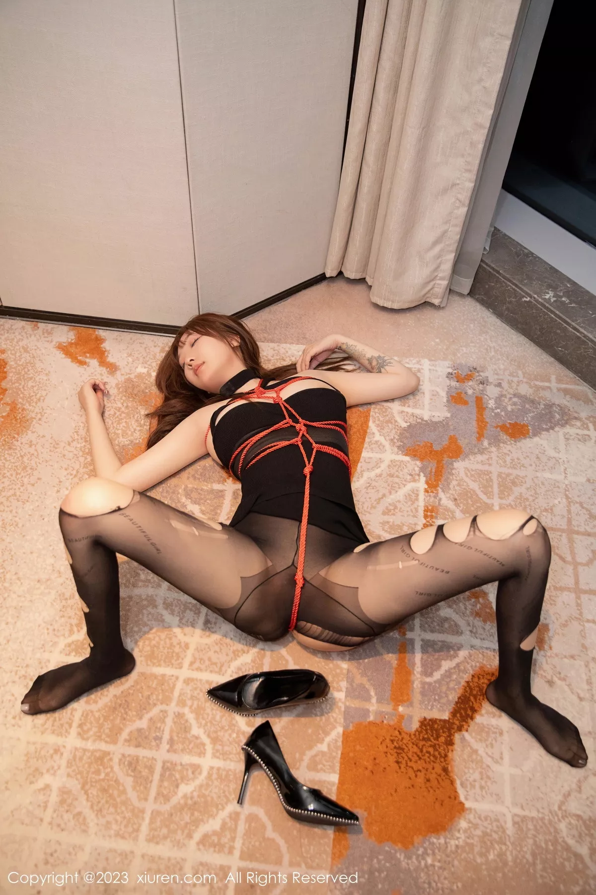 [XiuRen秀人网]第7229期江真真写真 [98P]-082