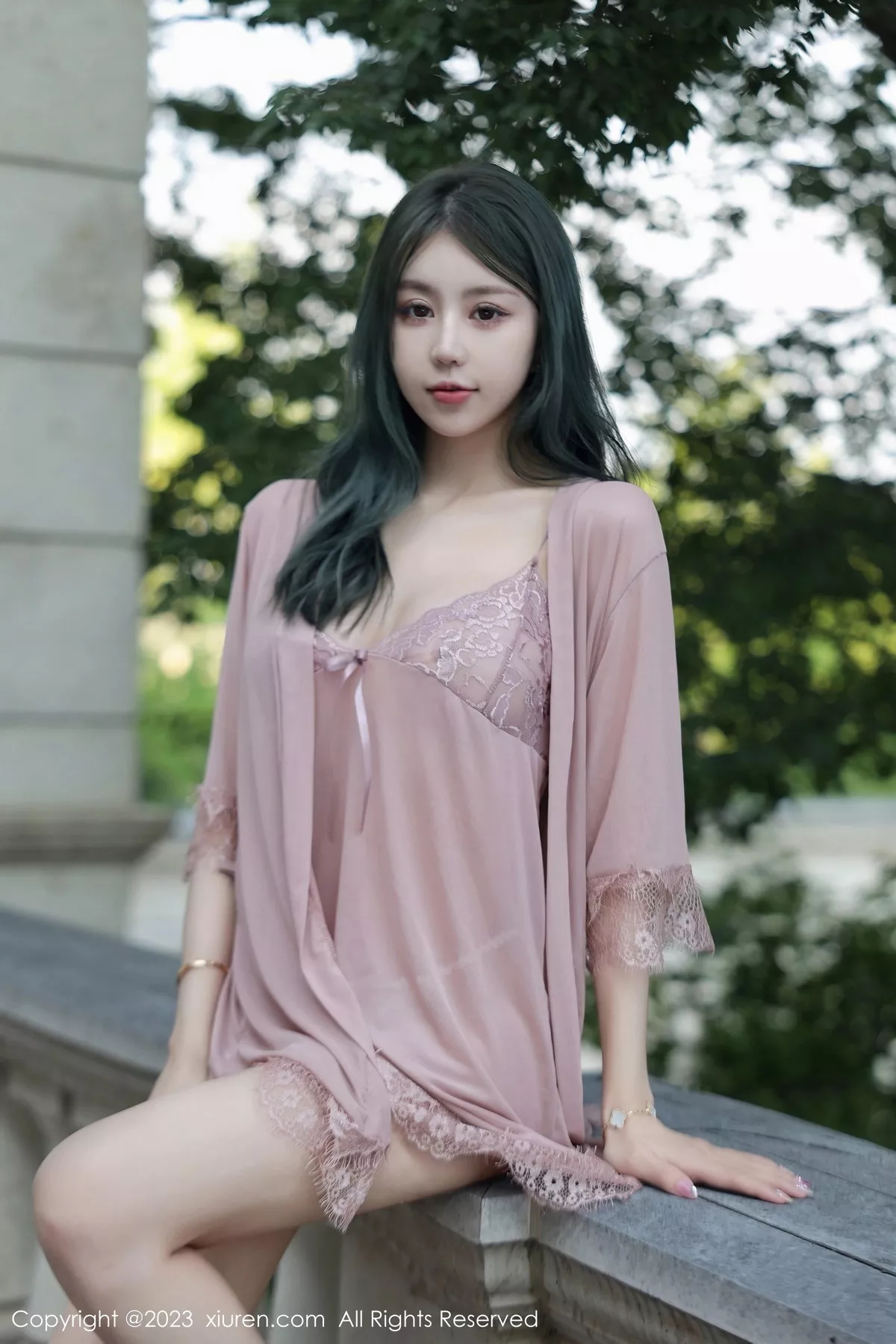 [XiuRen秀人网]第7114期甜仔写真 [64P]-001