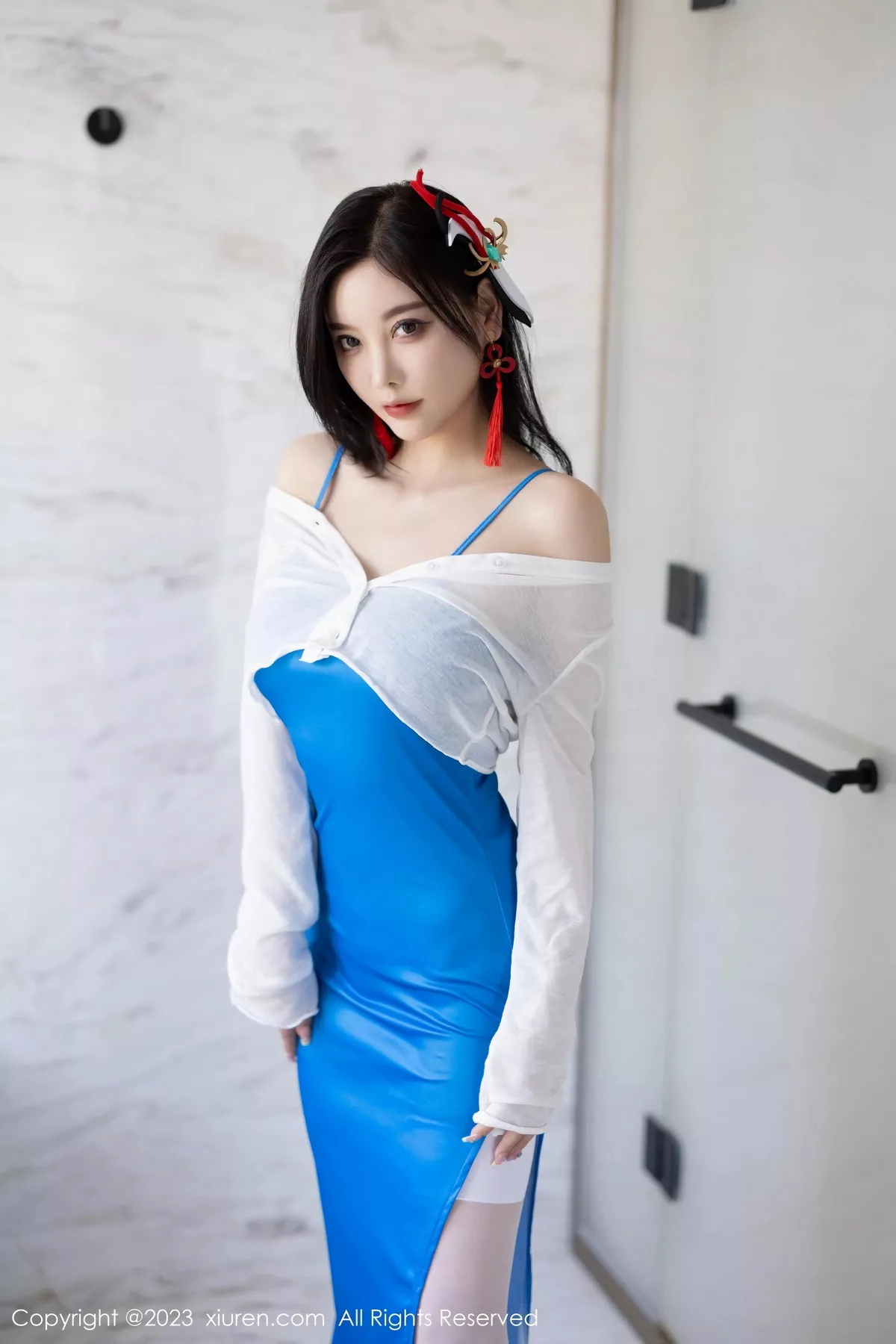 [XiuRen秀人网]第7135期杨晨晨写真 [84P]-002
