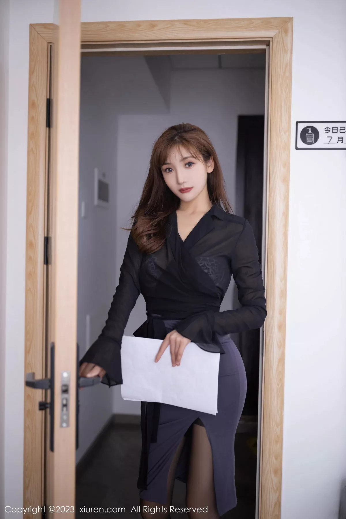 [XiuRen秀人网]第7149期陆萱萱写真 [80P]-002