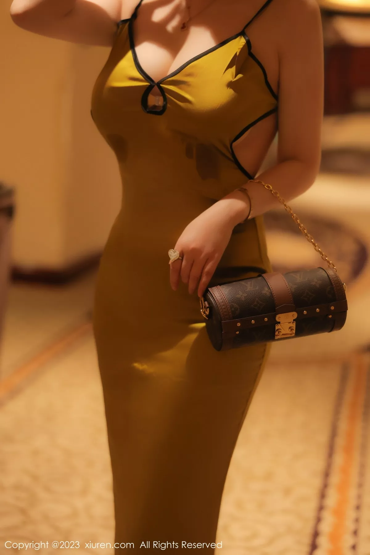 [XiuRen秀人网]第7302期诗诗写真 [83P]-048