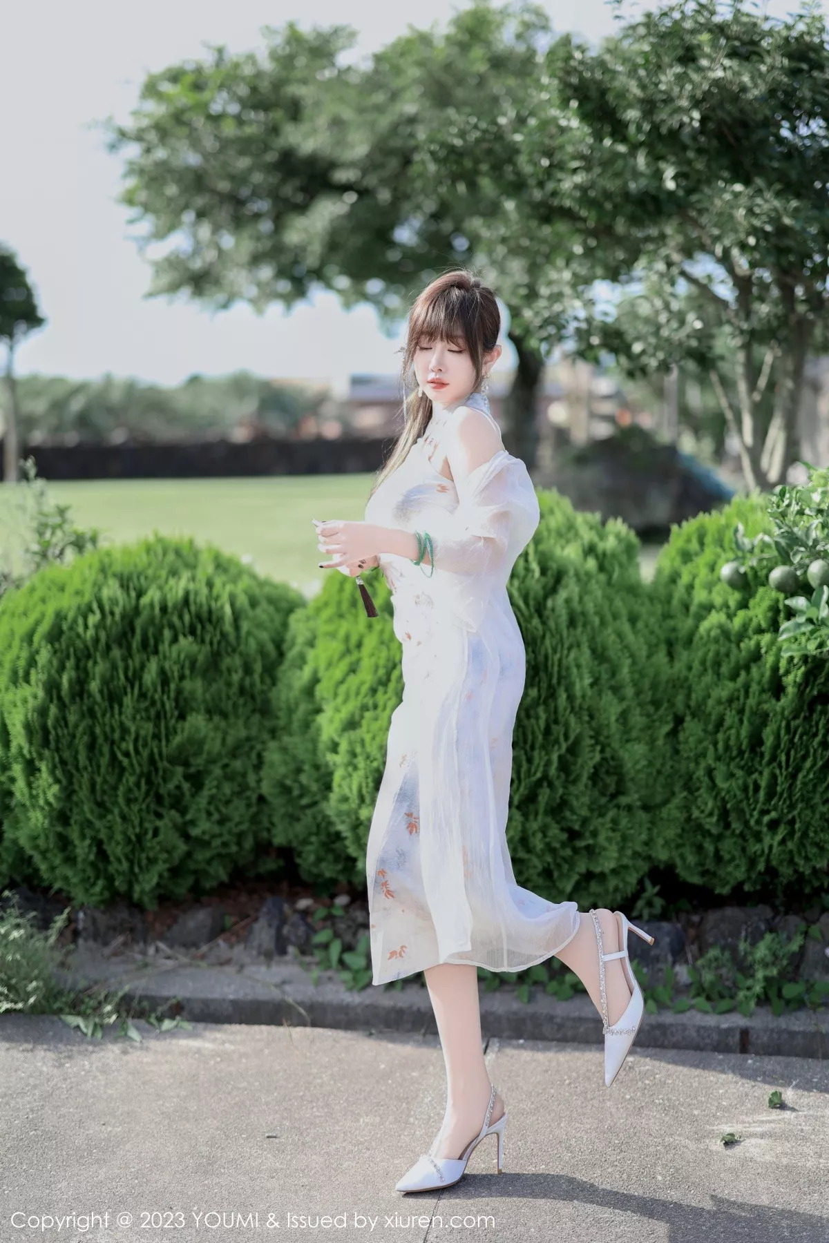 [YouMi尤蜜荟]第983期王雨纯写真 [79P]-002