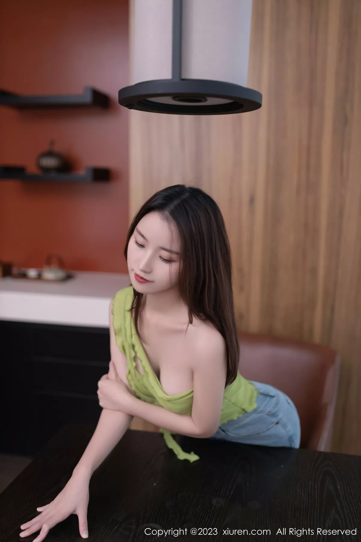 [XiuRen秀人网]第7381期杏子写真 [85P]-011