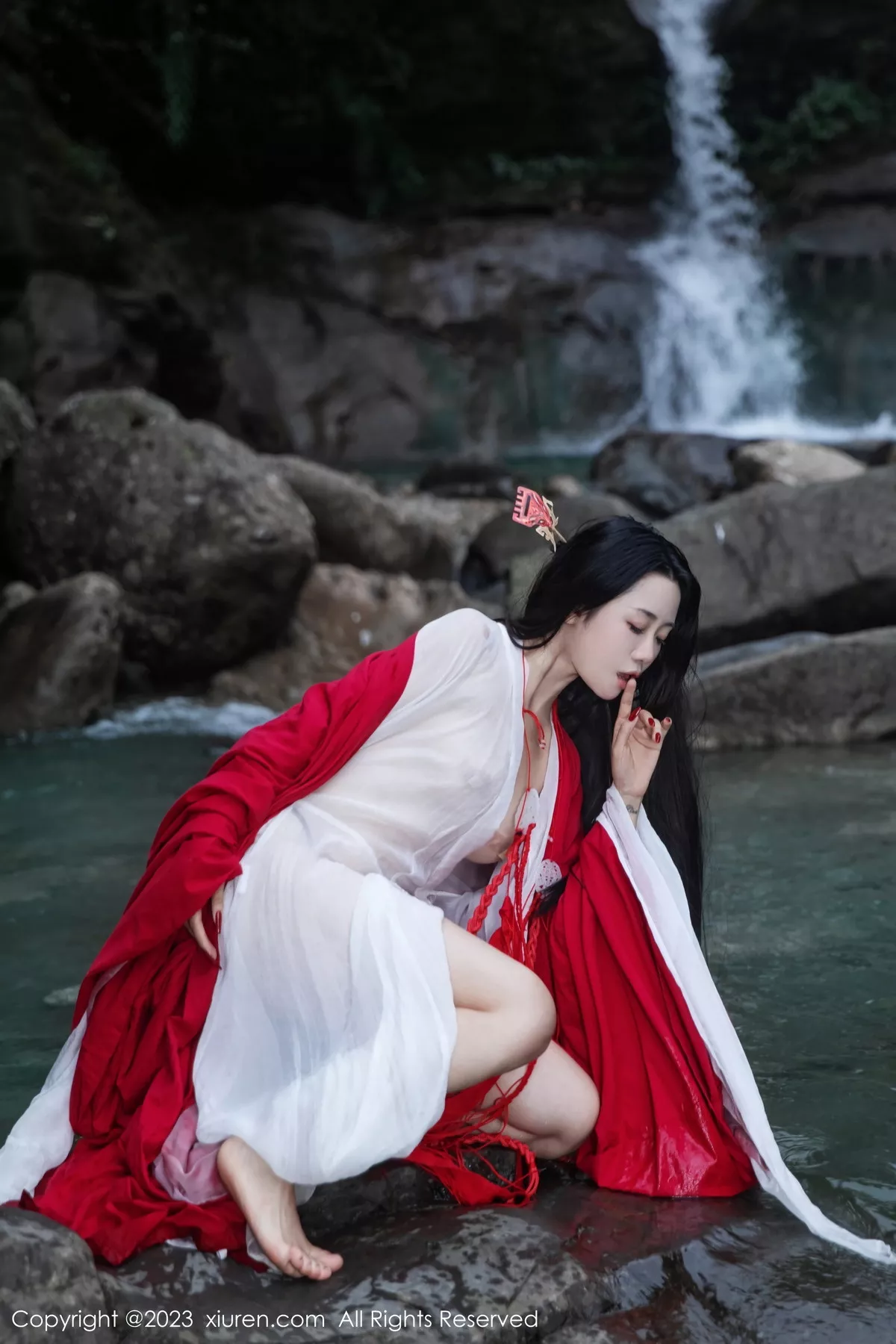 [XiuRen秀人网]第7295期严利娅写真 [89P]-014