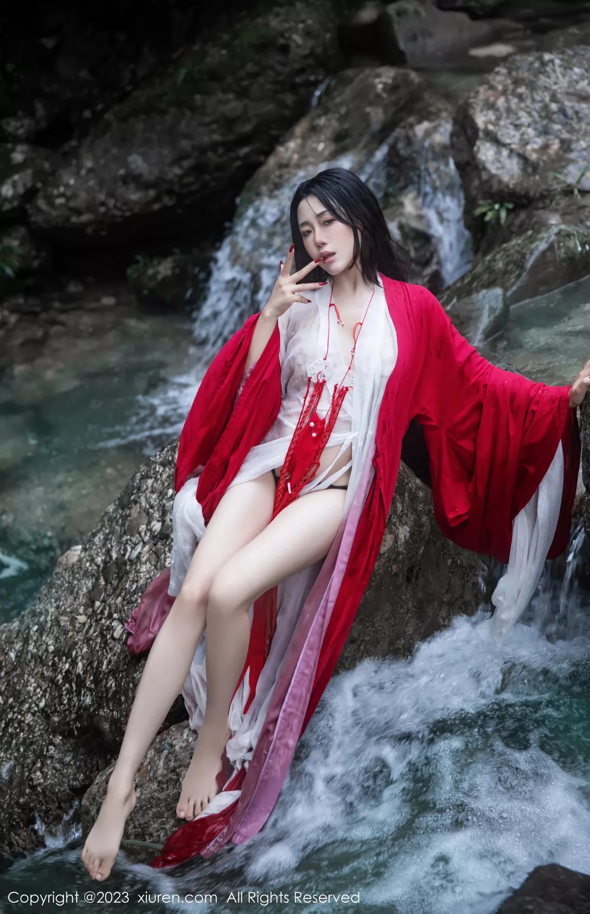 [XiuRen秀人网]第7295期严利娅写真 [89P]-020