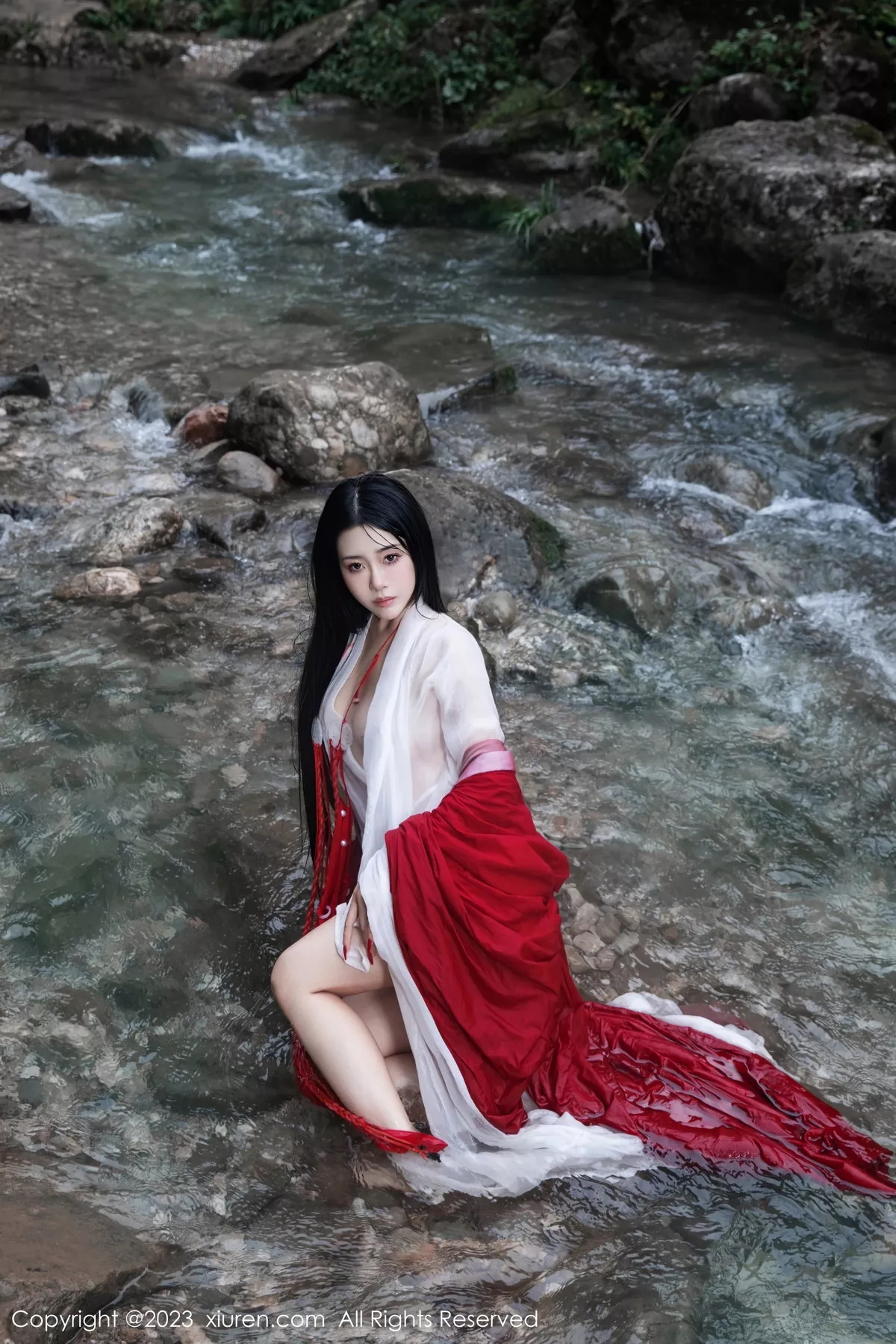 [XiuRen秀人网]第7295期严利娅写真 [89P]-038