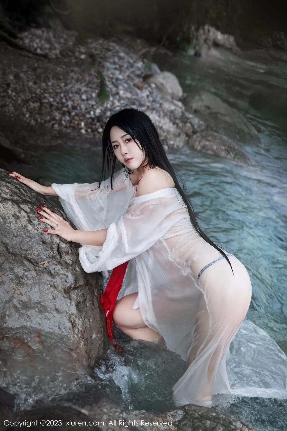 [XiuRen秀人网]第7295期严利娅写真 [89P]-063