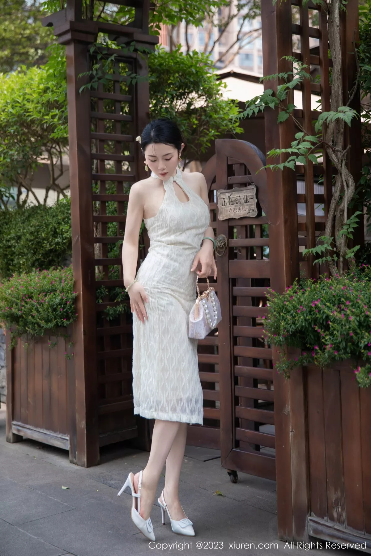 [XiuRen秀人网]第7435期严利娅写真 [71P]-071