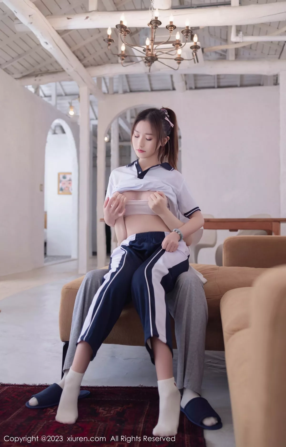 [XiuRen秀人网]第7528期杏子写真 [89P]-044