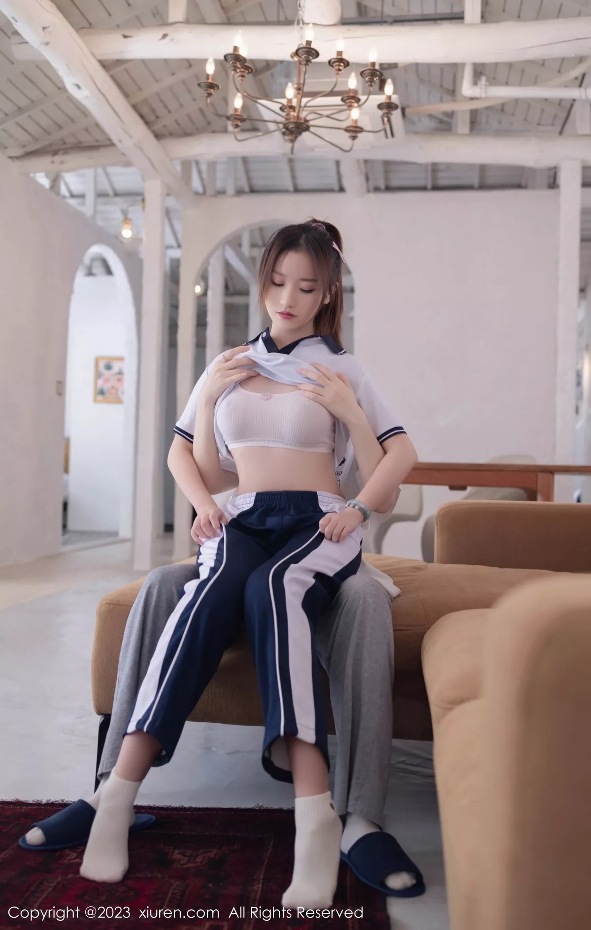 [XiuRen秀人网]第7528期杏子写真 [89P]-043