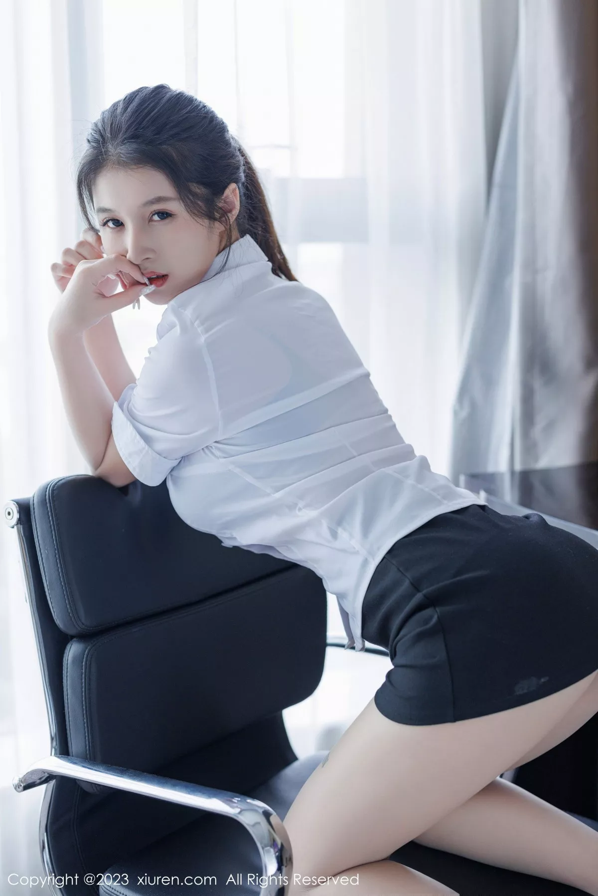 [XiuRen秀人网]第7406期灵诗怡写真 [45P]-006