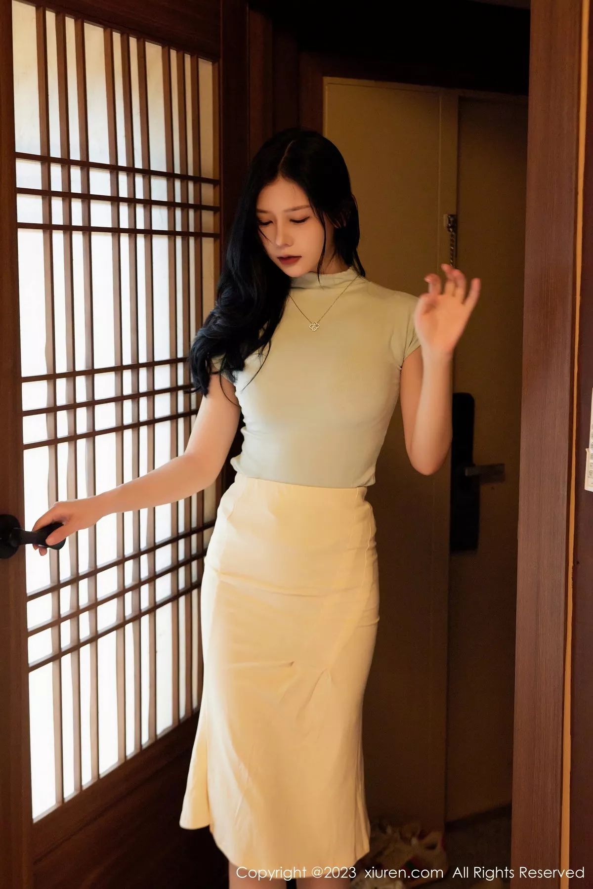 [XiuRen秀人网]第7531期尹甜甜写真 [63P]-003