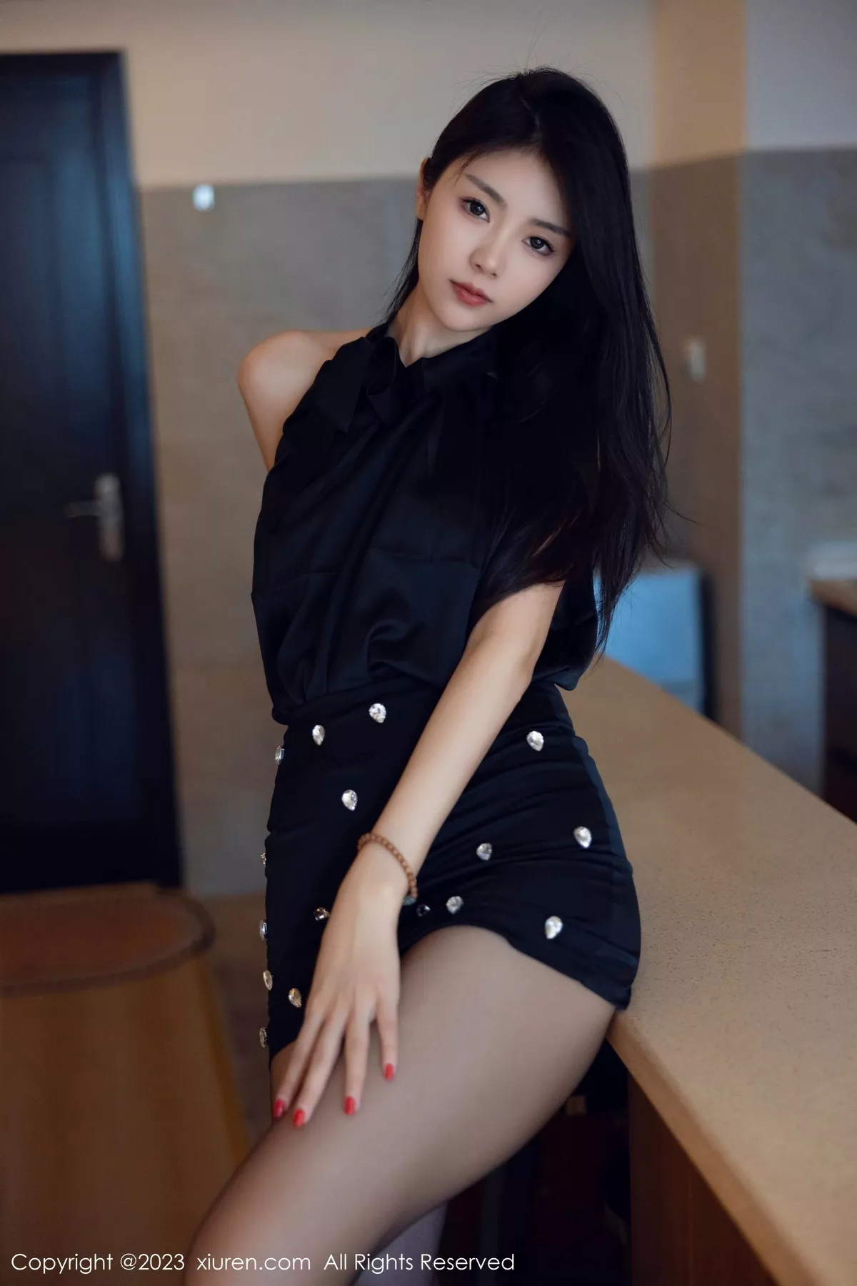 [XiuRen秀人网]第7535期可乐写真 [82P]-063