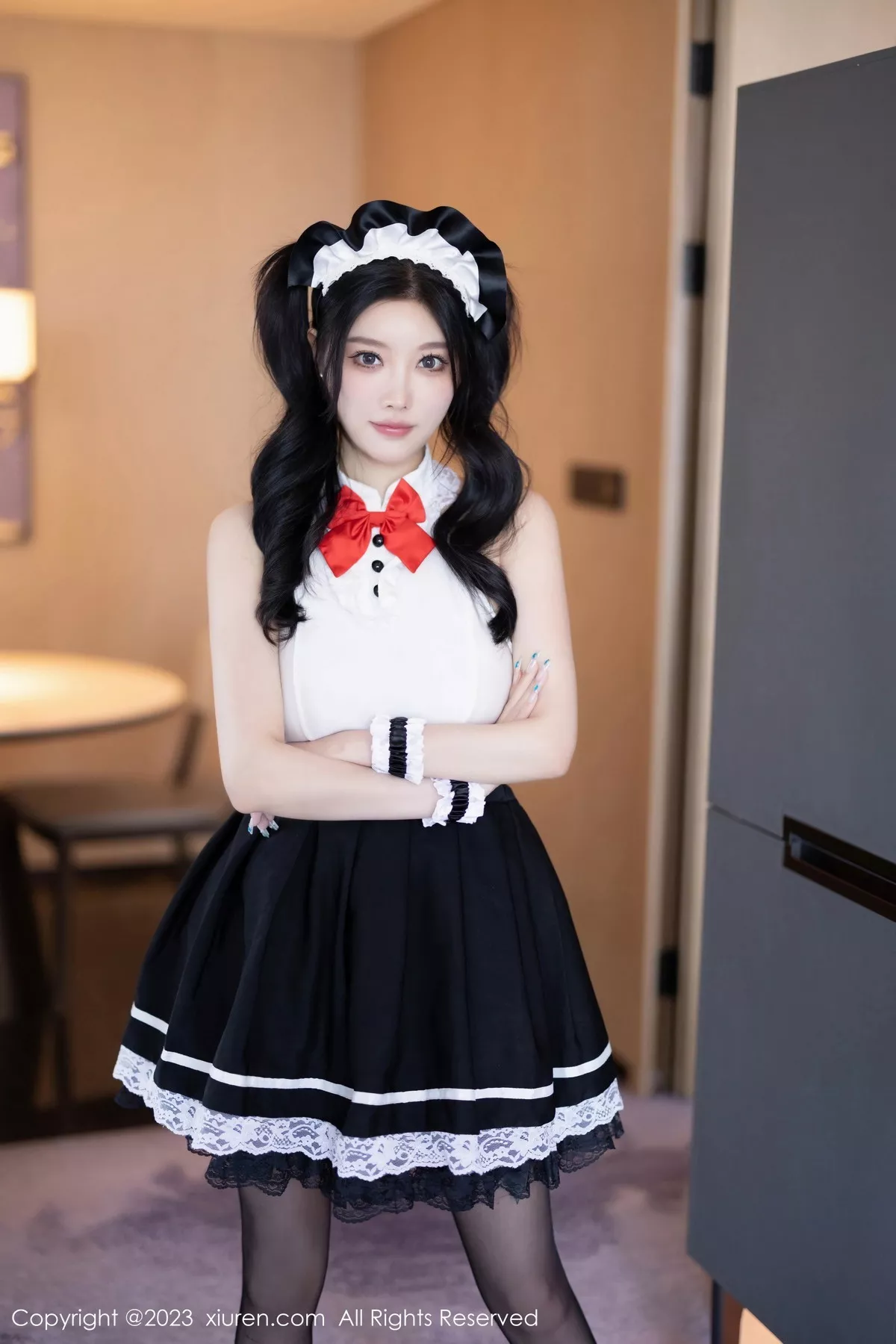 [XiuRen秀人网]第7590期杨晨晨写真 [92P]-001