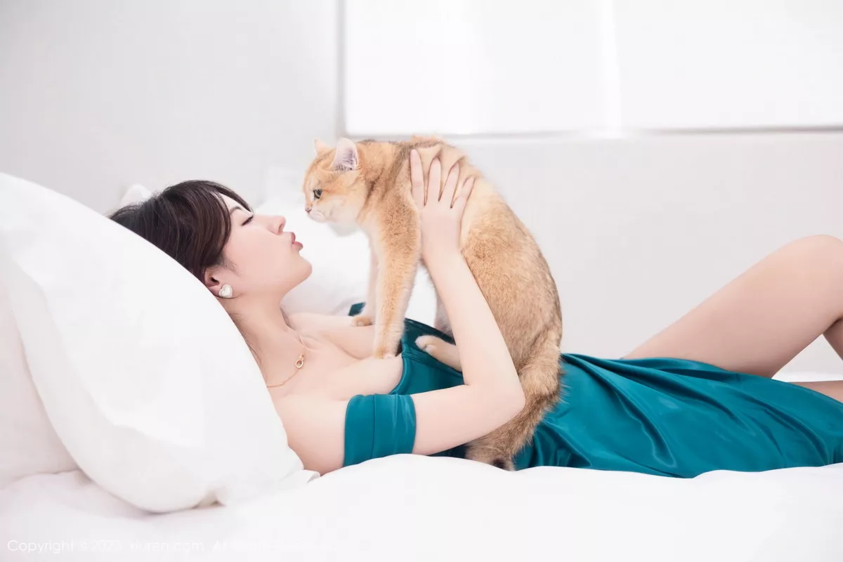 [XiuRen秀人网]第7592期诗诗写真 [80P]-041