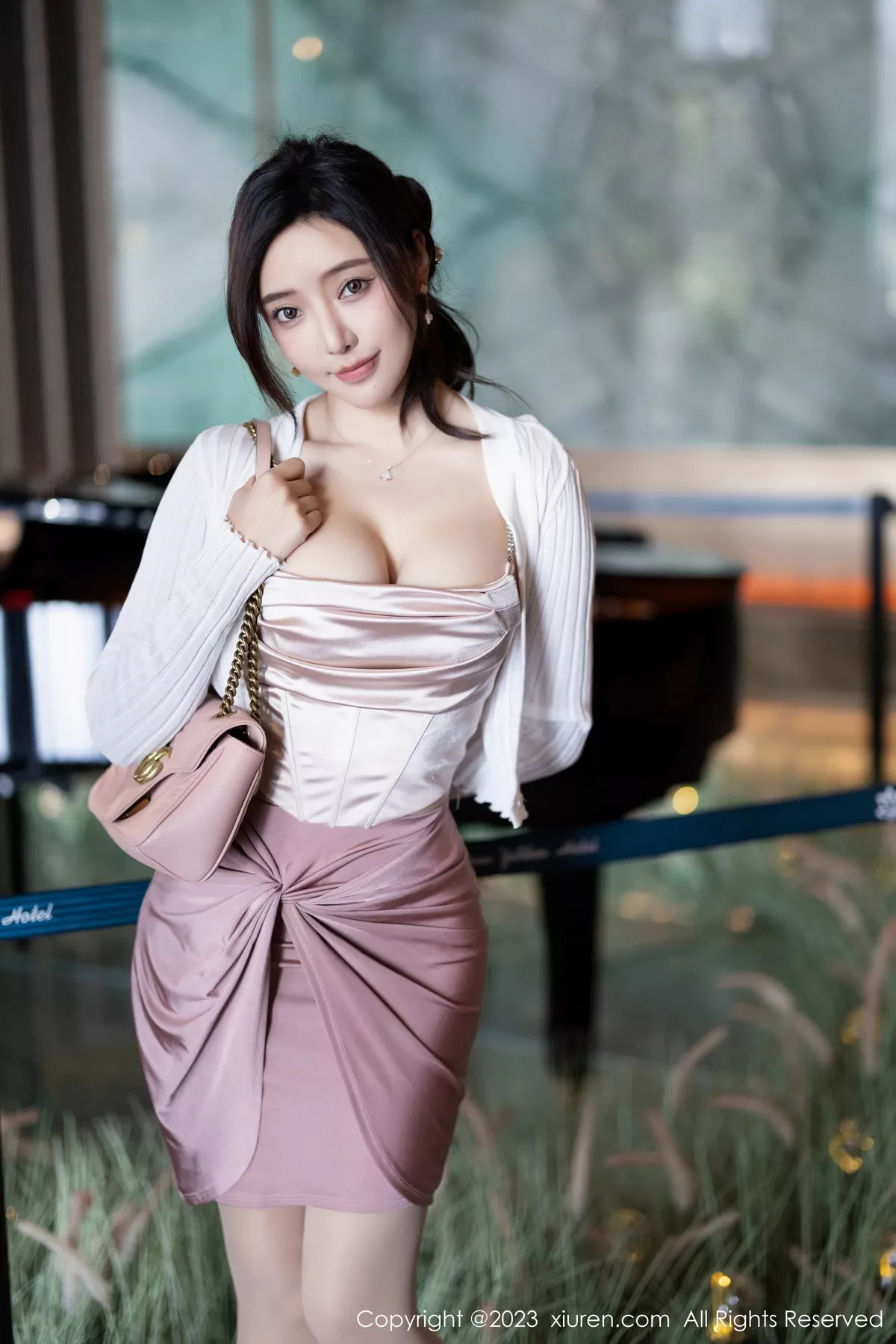 [XiuRen秀人网]第7640期王馨瑶写真 [88P]-002