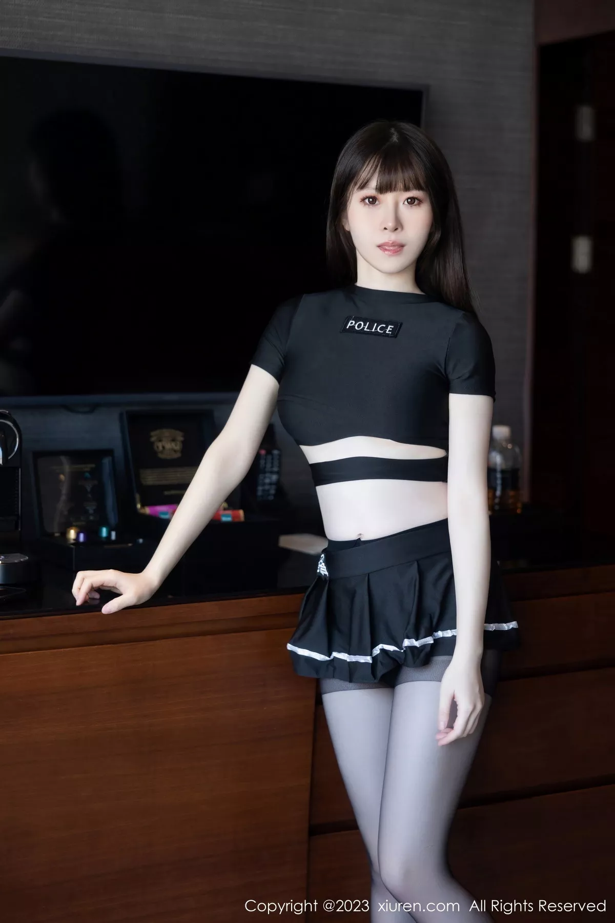 [XiuRen秀人网]第7637期林悠悠写真 [98P]-001