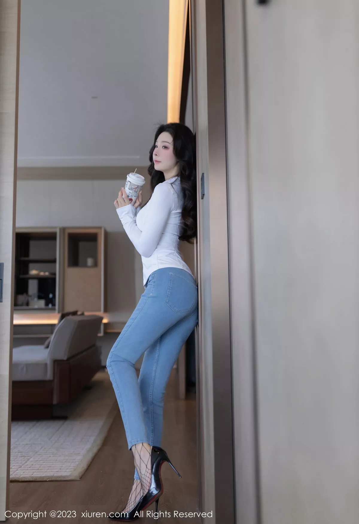 [XiuRen秀人网]第7639期小逗逗写真 [80P]-002