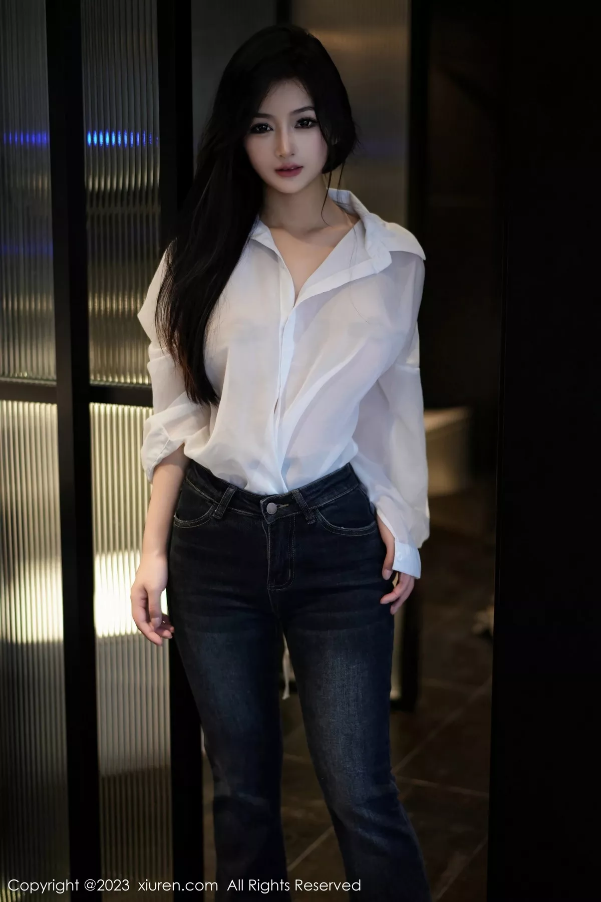 [XiuRen秀人网]第7645期谭小灵写真 [106P]-001