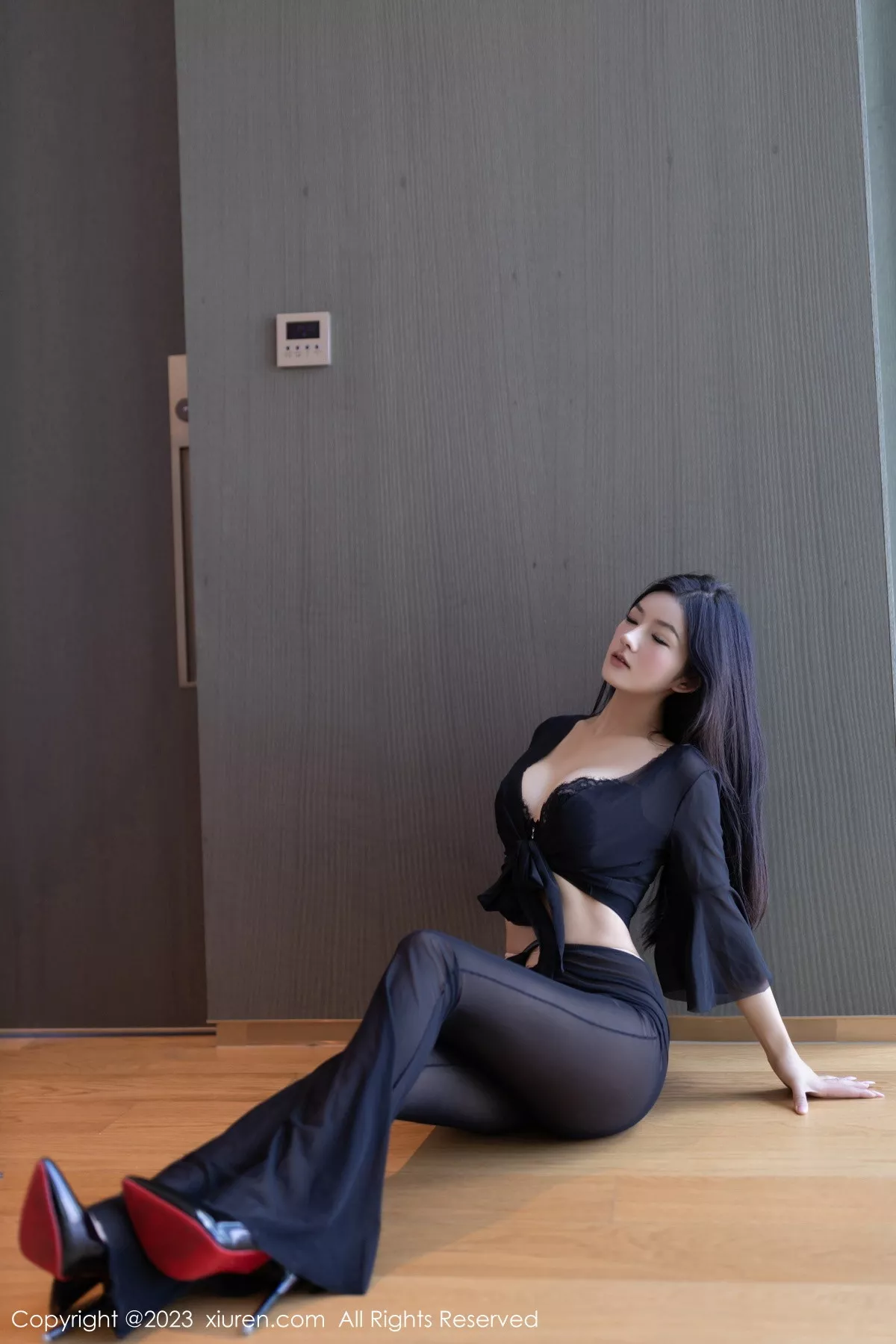 [XiuRen秀人网]第7660期谭小灵写真 [80P]-004