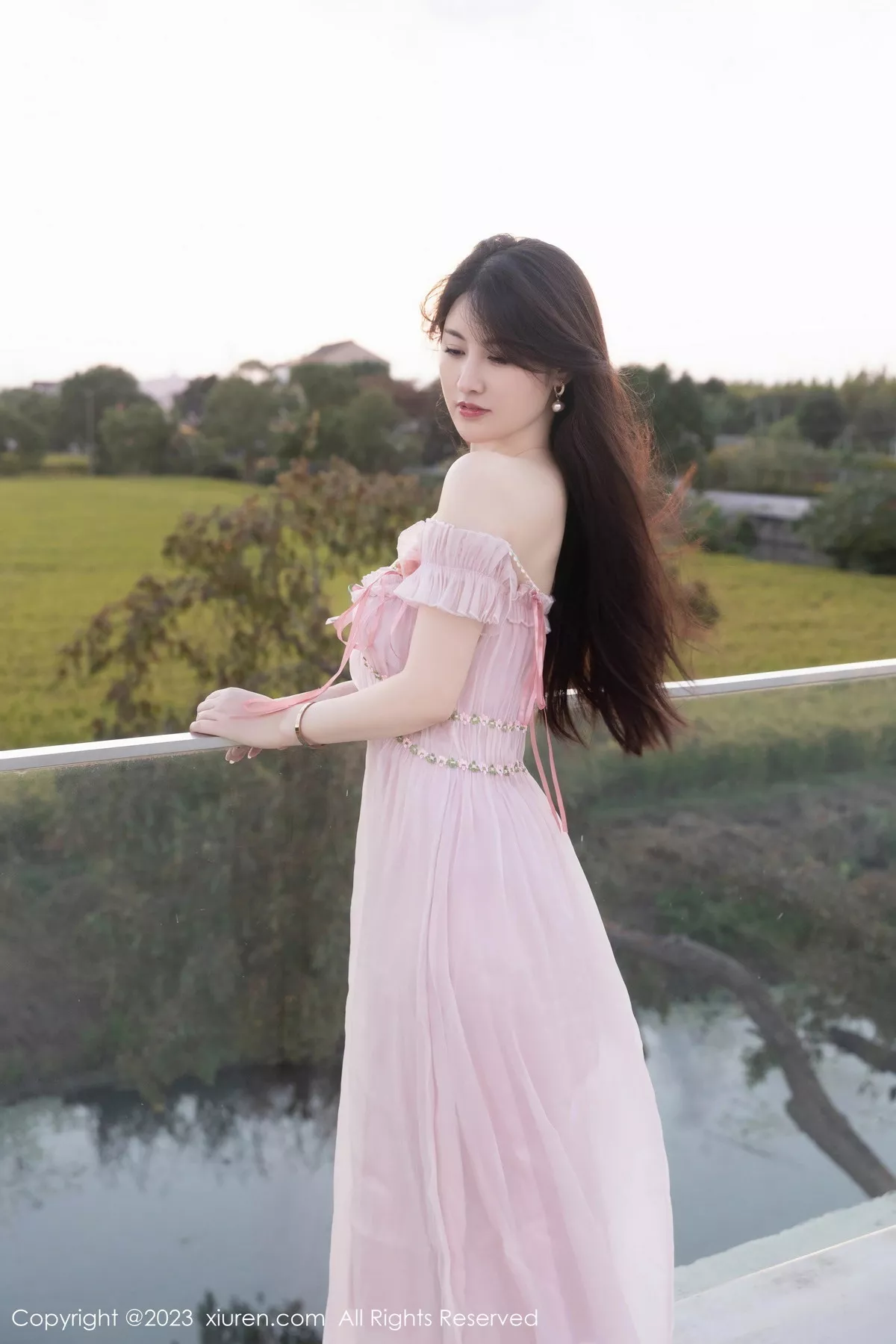 [XiuRen秀人网]第7666期诗诗写真 [82P]-002
