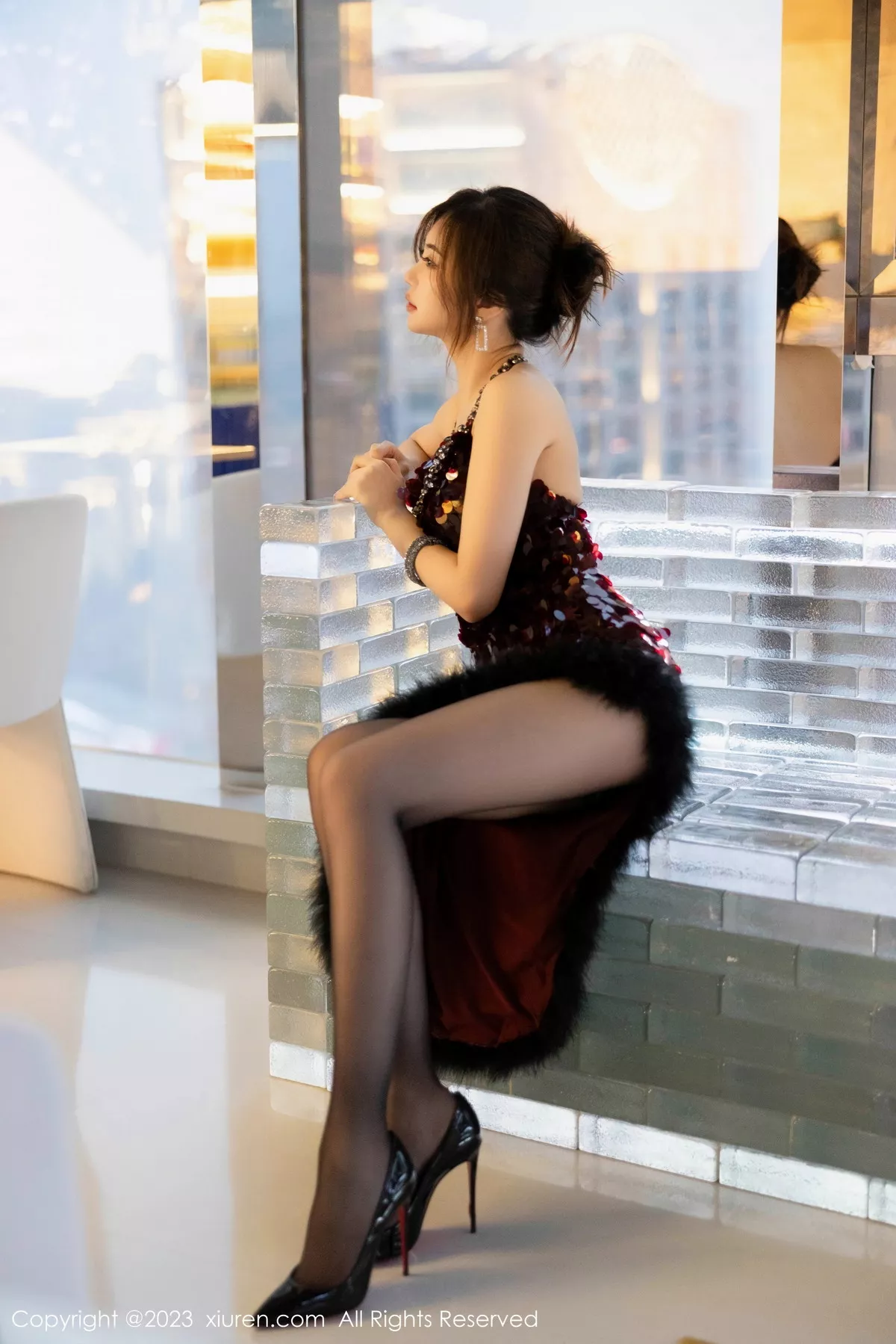 [XiuRen秀人网]第7679期绮里嘉写真 [98P]-019