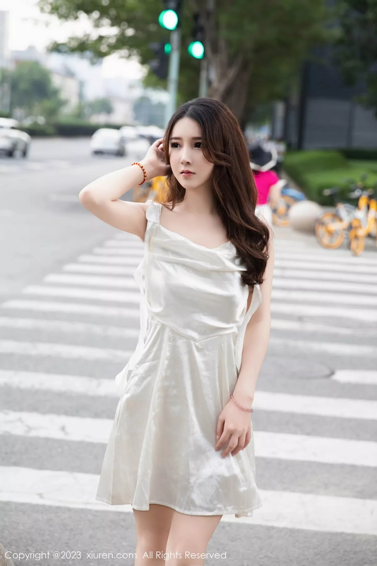 [XiuRen秀人网]第7558期林煊煊写真 [70P]-002
