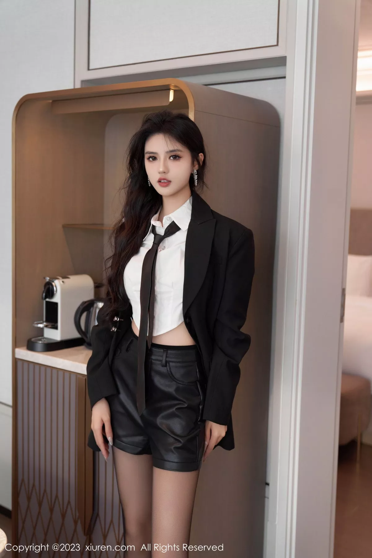 [XiuRen秀人网]第7560期浅浅写真 [98P]-014