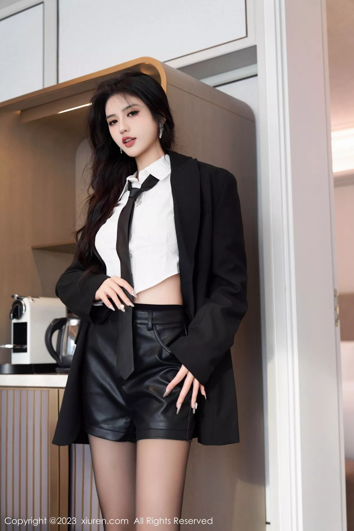 [XiuRen秀人网]第7560期浅浅写真 [98P]-021