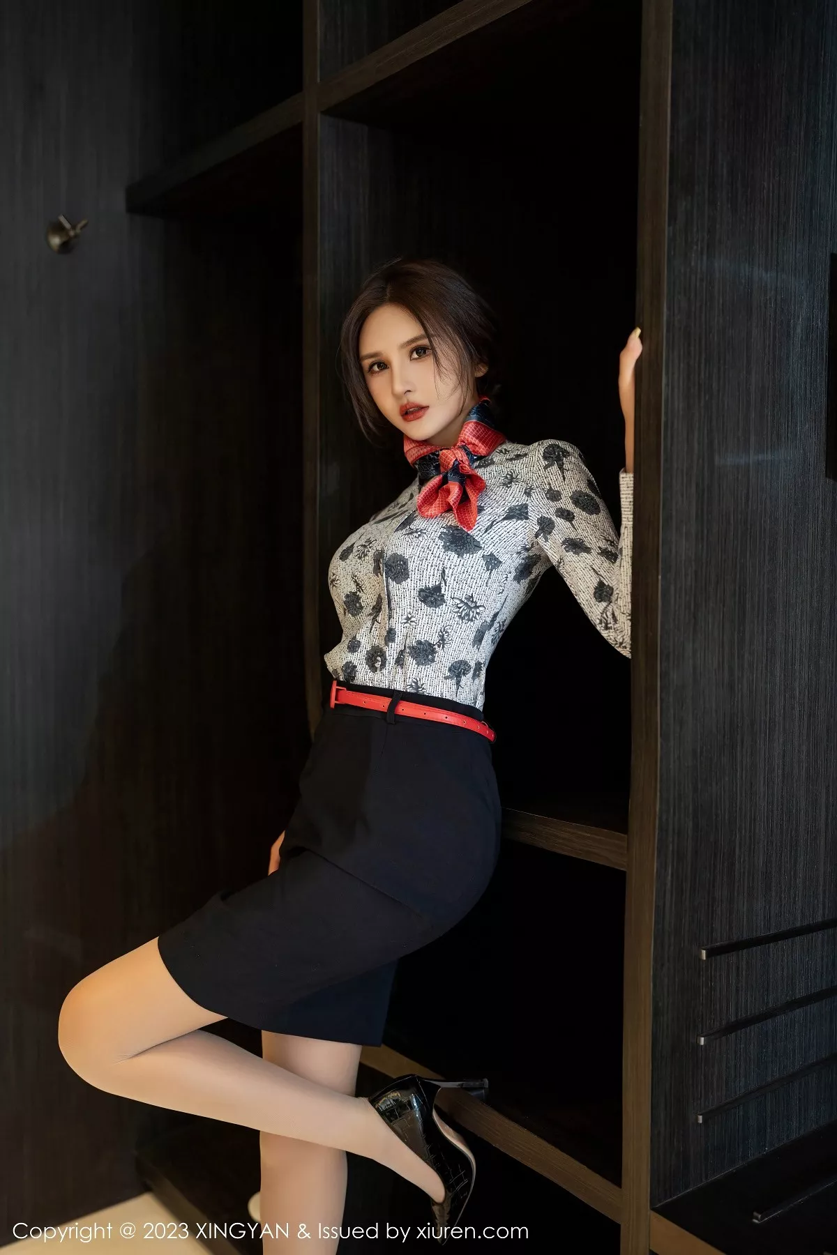 [XingYan星颜社]第219期尹菲写真 [84P]-005